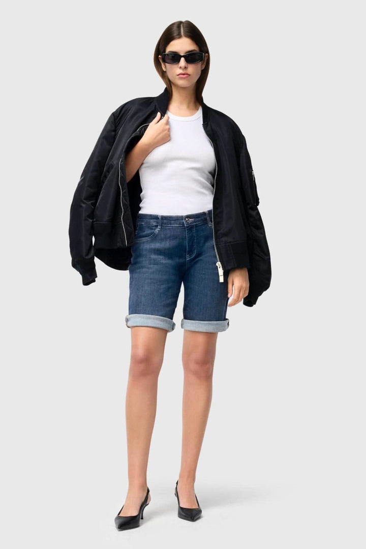 Bermuda Shorty Summer