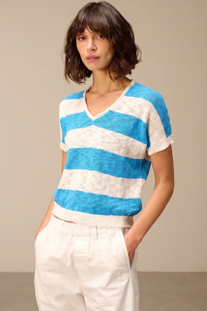 Chandail en maille à col en V avec rayures