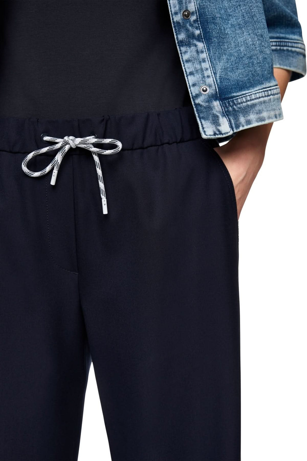 Pantalon à enfiler WASHINGTON, coupe fluide, taille élastique, style décontracté, allie confort et élégance.