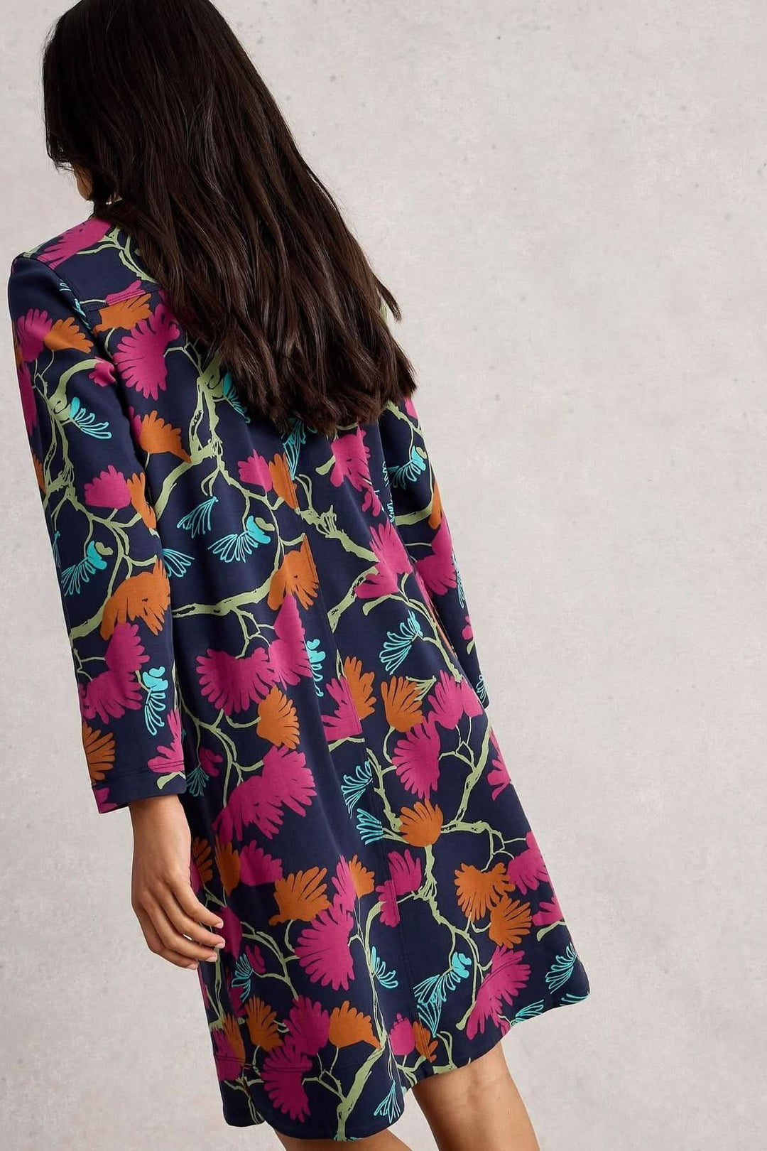 Robe droite imprimée col tunisien