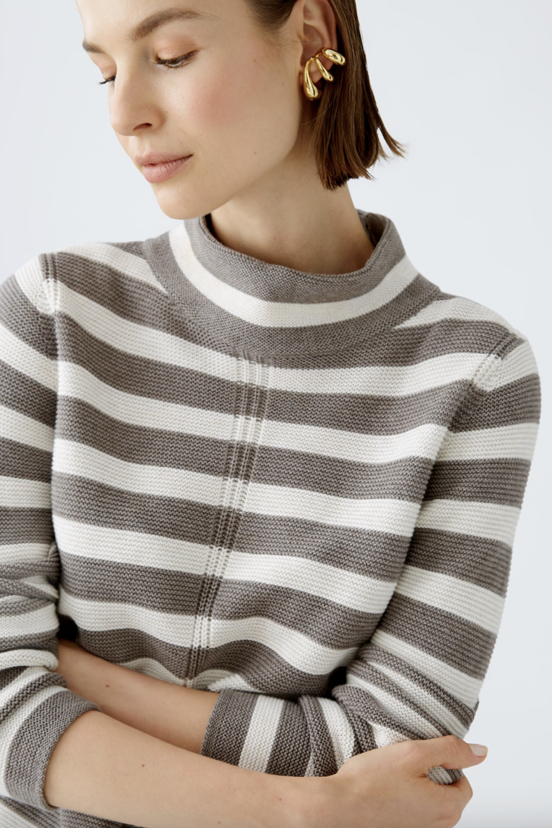 High neck sweater