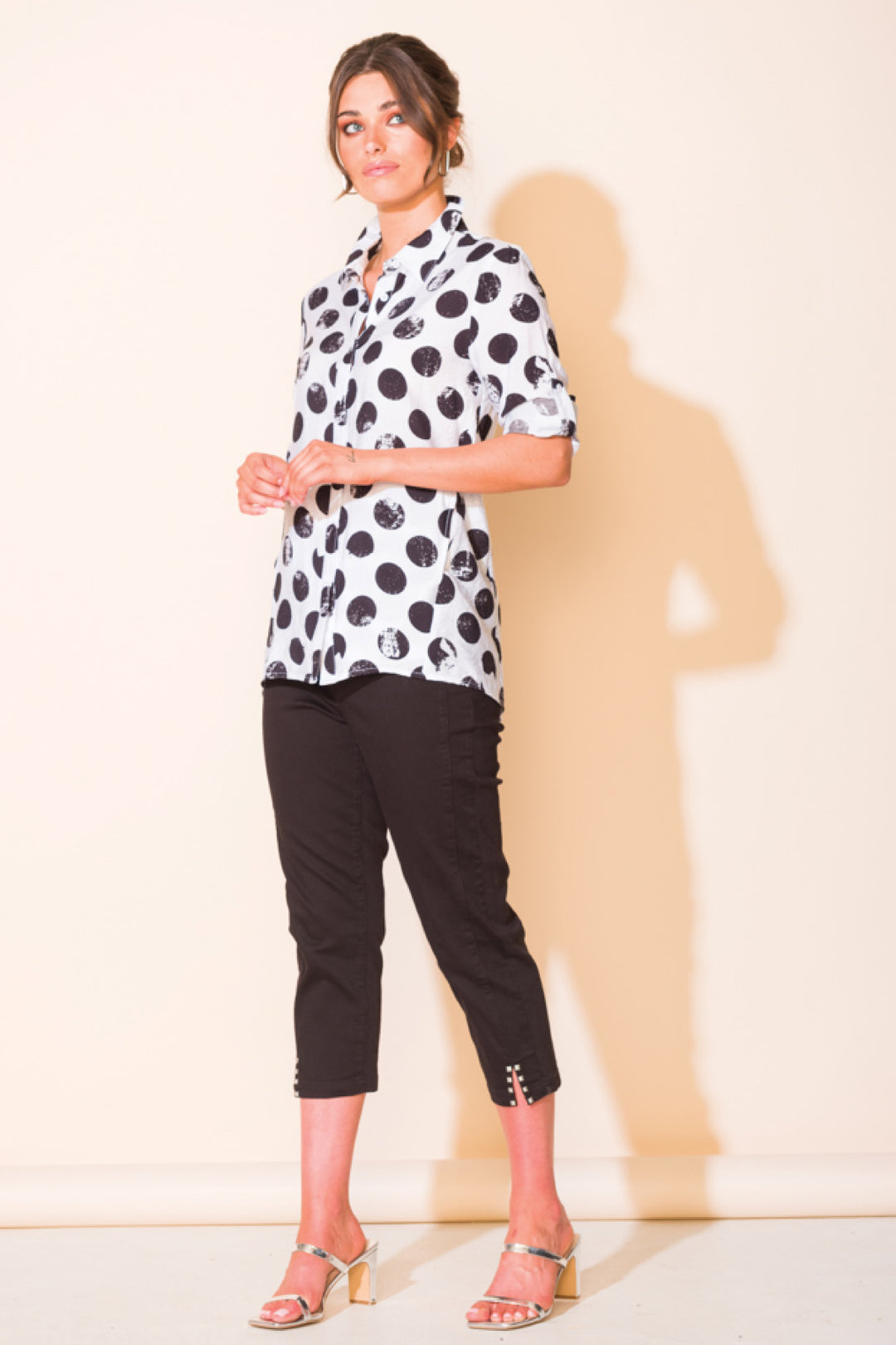 Blouse with black dots