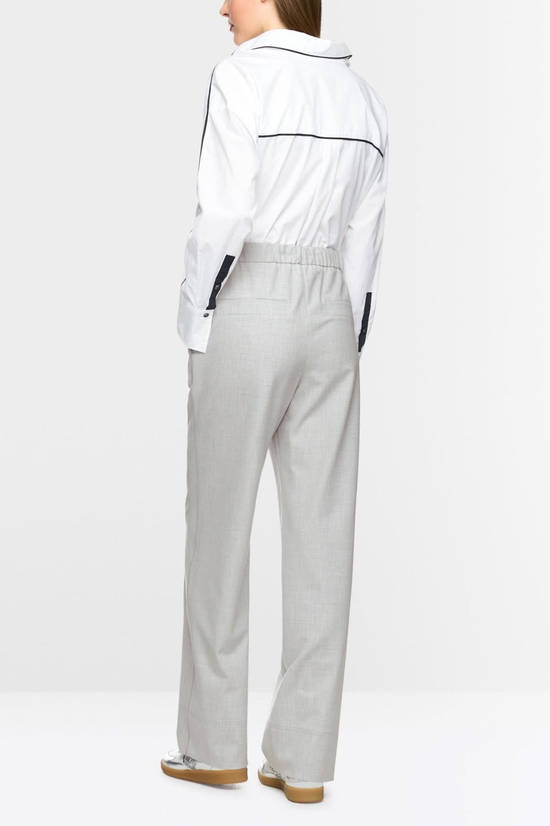 Pantalon à enfiler WASHINGTON, coupe fluide, taille élastique, conforable et élégant, vue arrière.