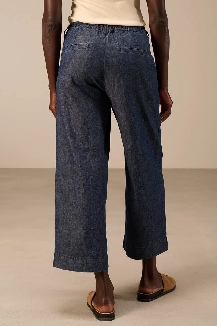 Vue portées jean ample écourté en denim clair Froissé confections Femme Nile - Valérie Simon