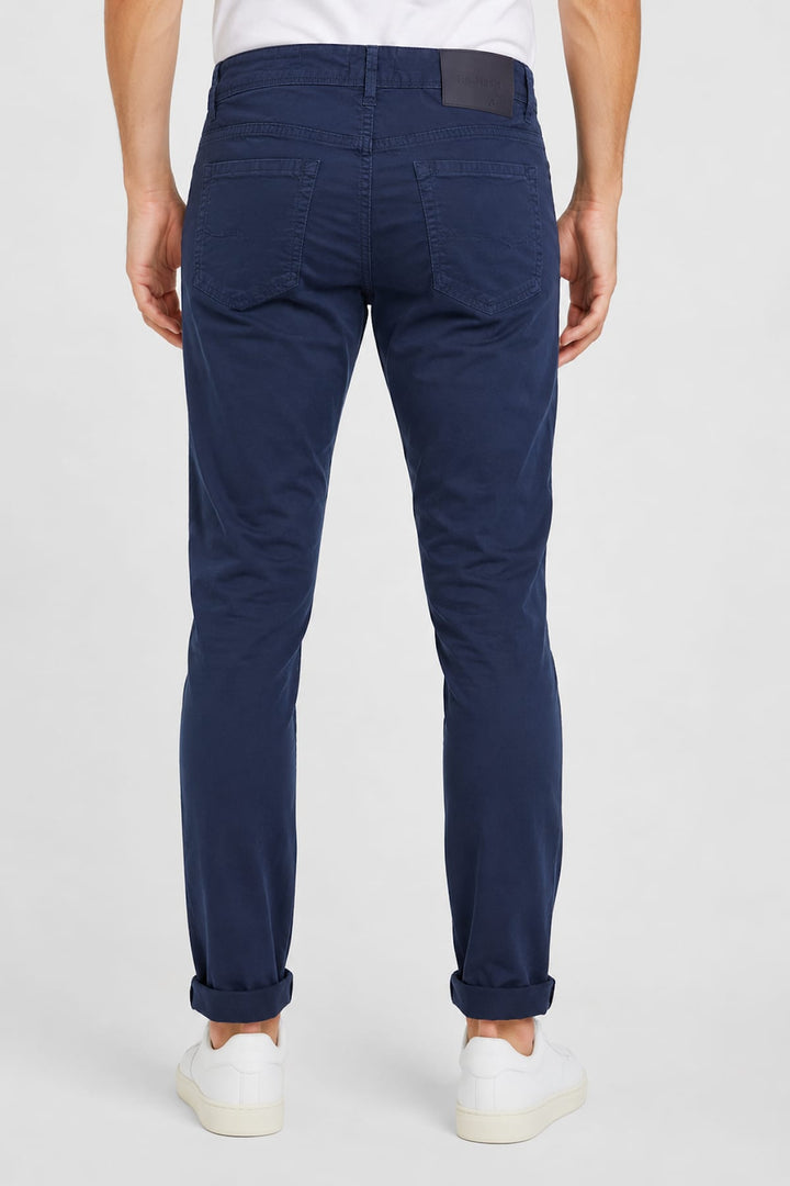 Side view of gray stretch jeans for men with contrasting stitching - Valérie Simon