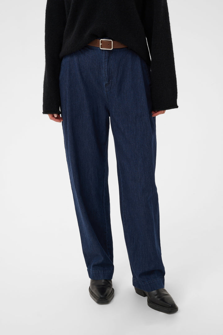 Jean Colleena pour femme Part Two