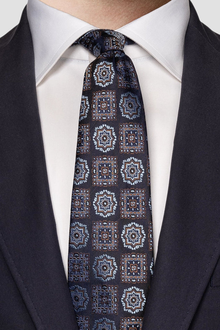 Silk tie