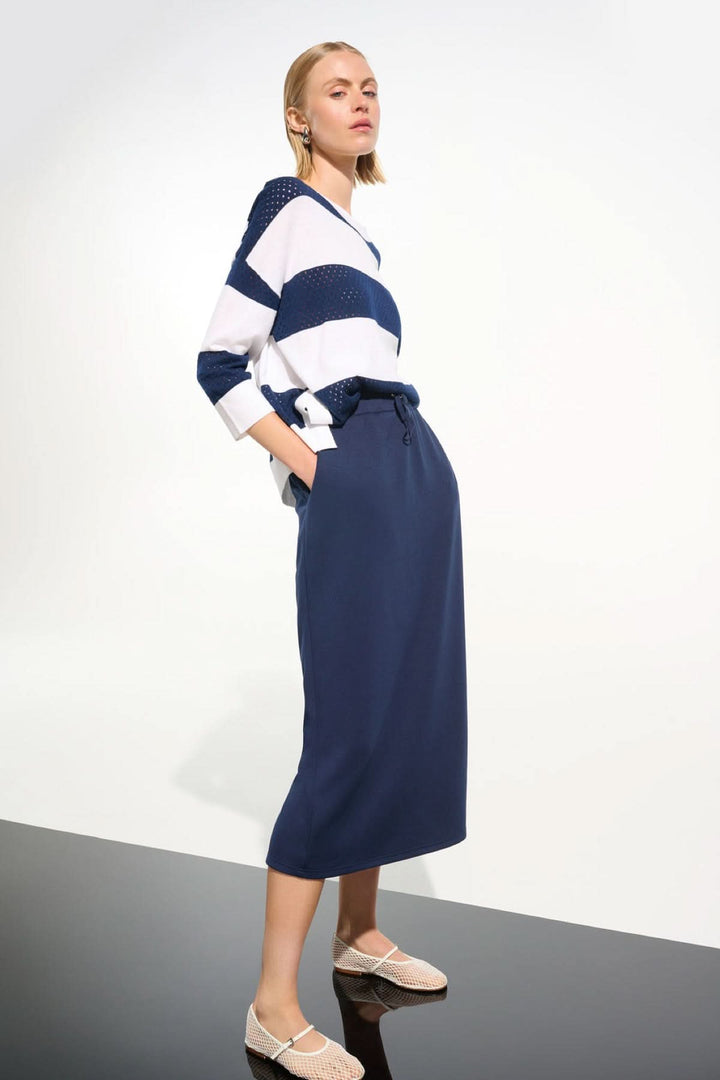 Midi skirt with drawstring waist