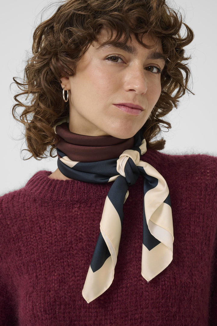 Namira scarf