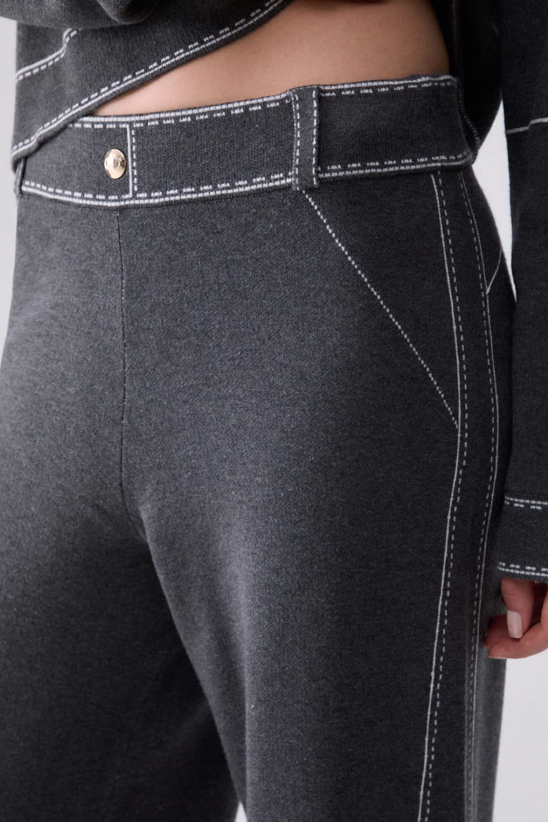 Joggers with contrasting stitching for women liujo