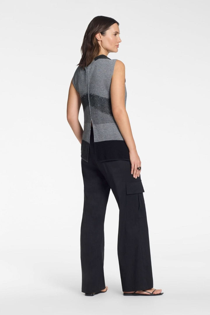 Camisole en maille graphique sans manches avec design asymétrique et motif contrasté pour un look moderne et confort toute la journée.