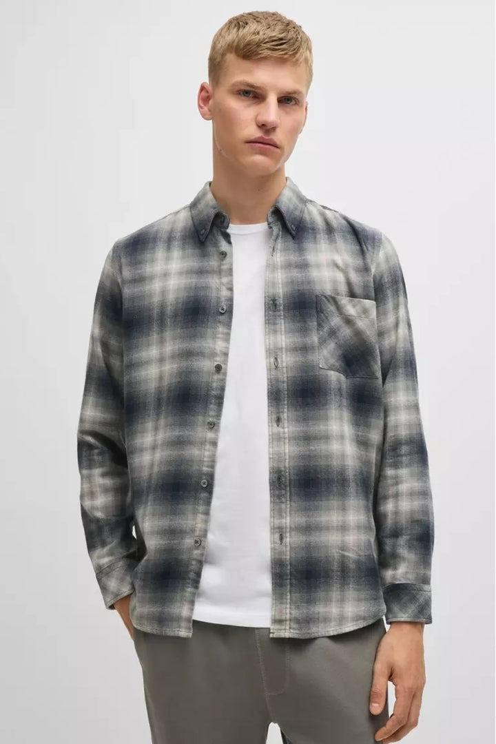 Flannel shirt