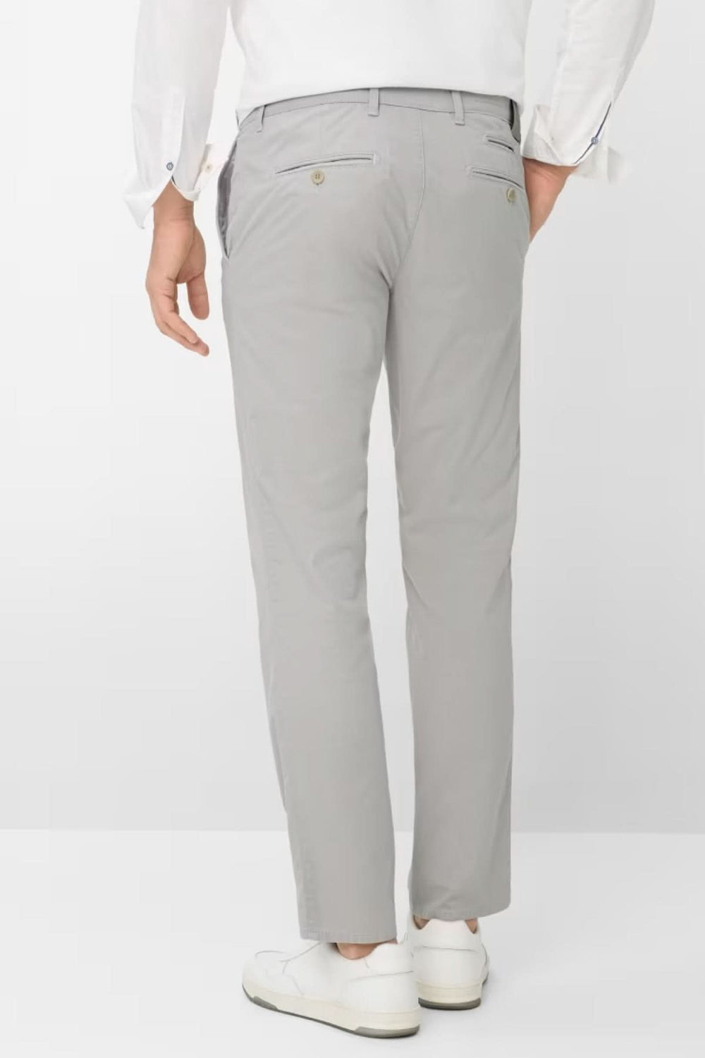 Pantalon style Fabio, coupe droite et poches arrière, vue de dos, pour un look épuré et moderne.