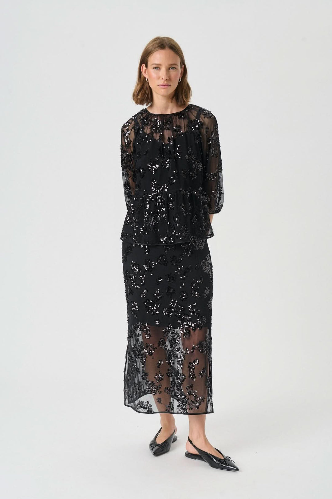 Vivan blouse with floral sequins