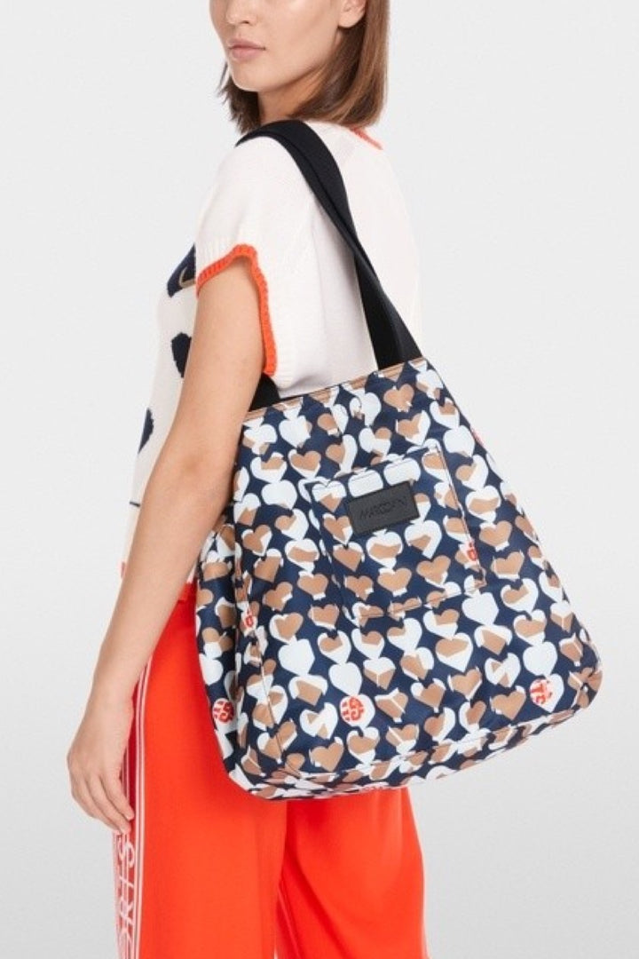 Tote bag with all-over print