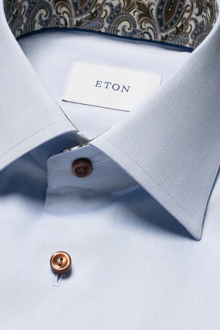 Chemise en coton bleu ciel à détails paisley