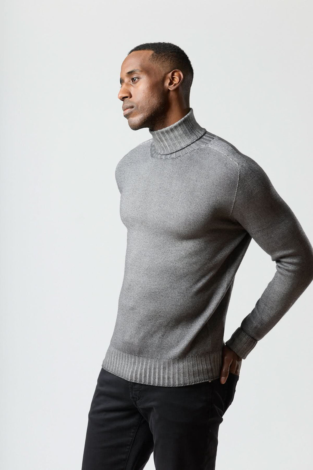 Fine gauge turtleneck sweater