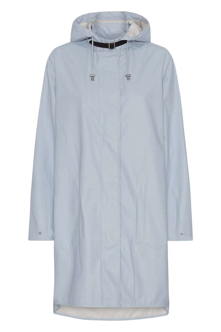 Lightweight raincoat