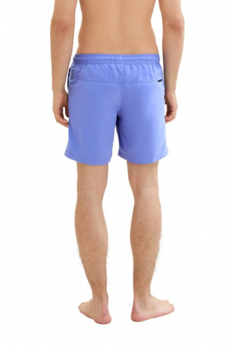 Side view of the Tom Tailor men&