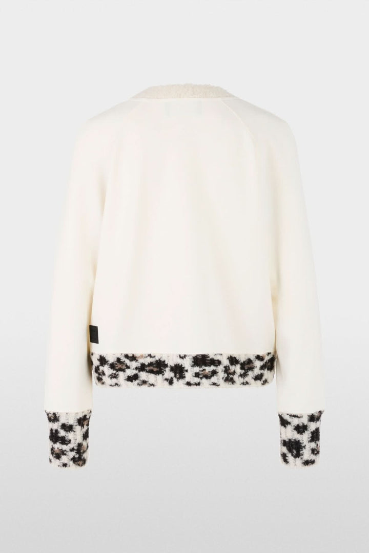 Dos du chandail motif graphique avec empiècements tricotés et finitions animales, chandail à manches longues moderne et confortable.