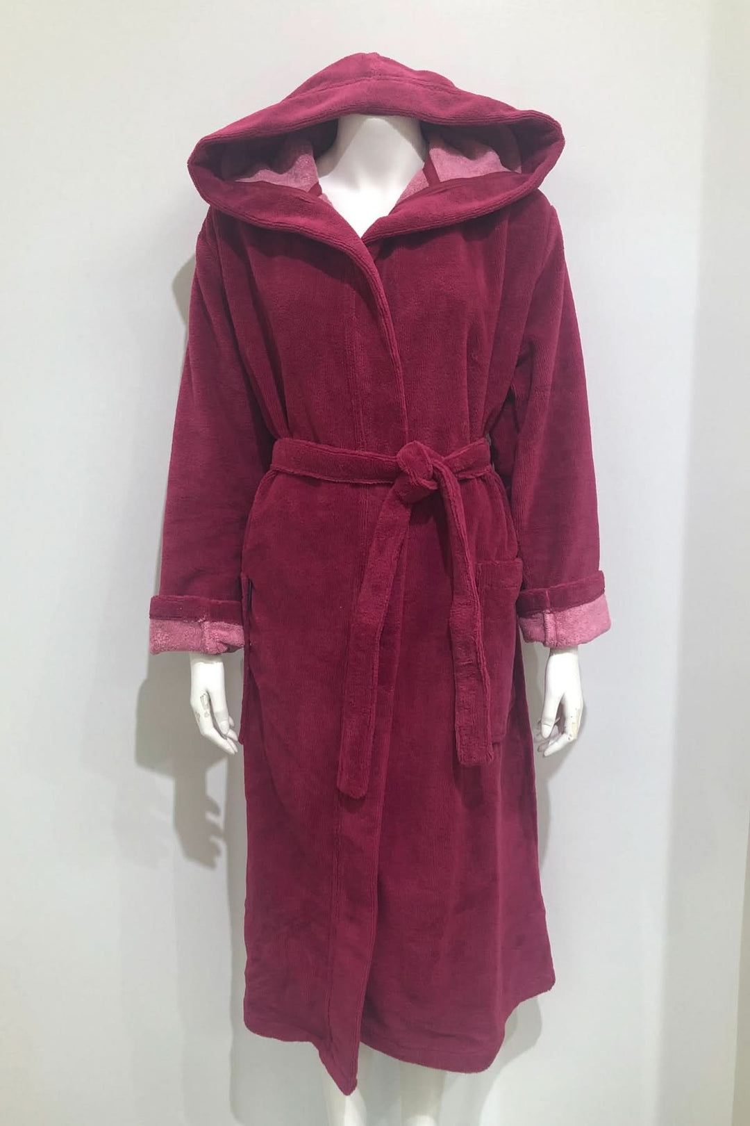 Peignoir long à capuche en coton éponge