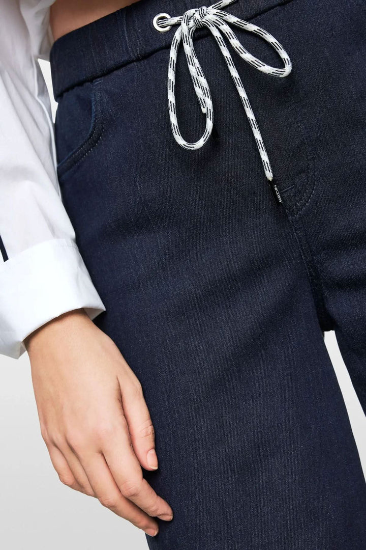 Jean évasé WELKOM à taille haute avec ceinture élastique, élégant et moderne, idéal pour un look décontracté.