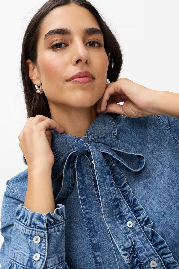 Chemise Victoria en denim à col lavallière