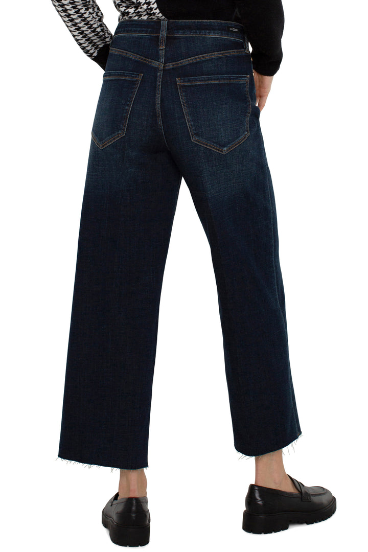 STRIDE wide leg jeans