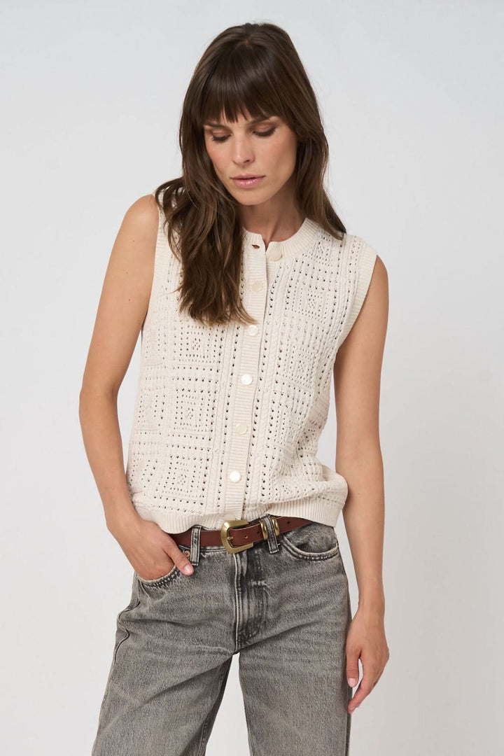 Sleeveless knit cardigan