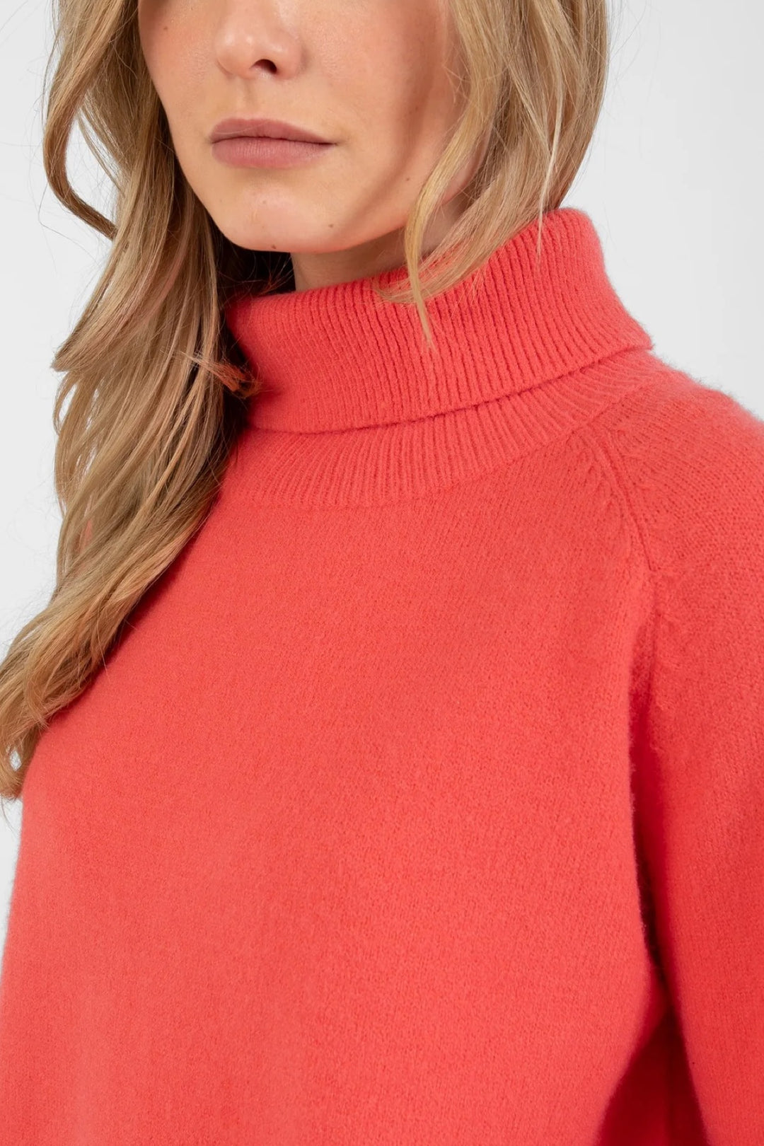 HIGH NECK SWEATER