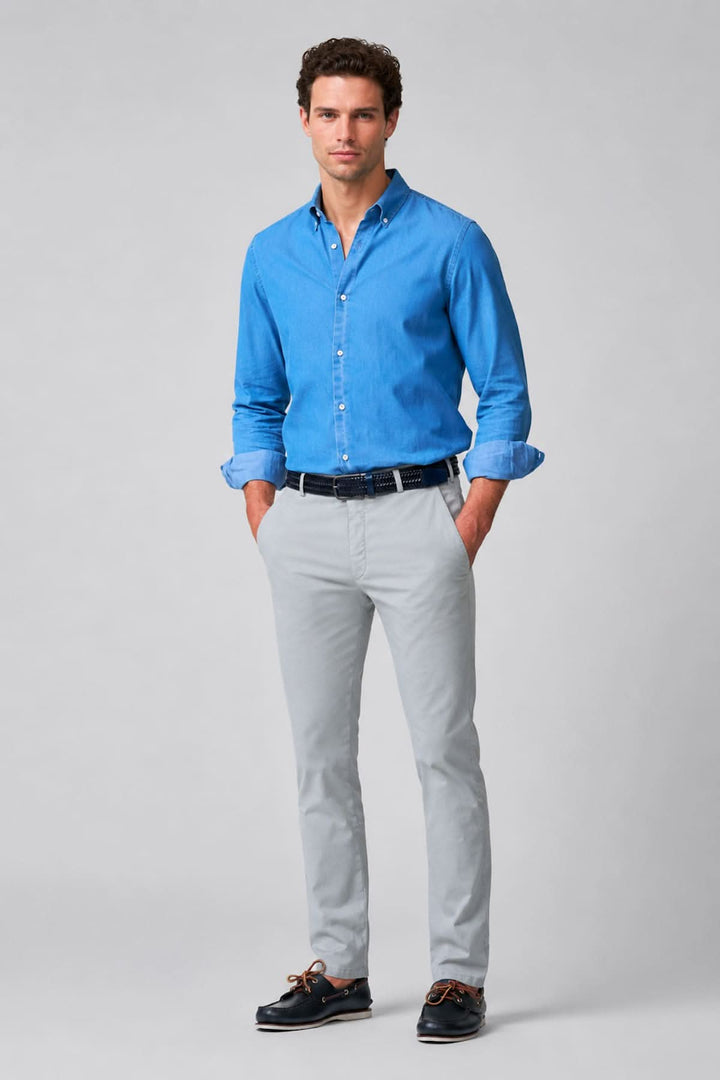 Vue de côté pantalon chino ajusté Meyer pour homme beige - Valérie Simon