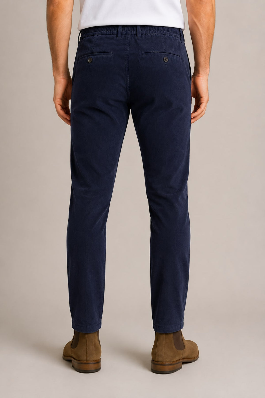Vue de côté pantalon chino Paul and Shark en velours côtelé marron pour homme - Valérie Simon