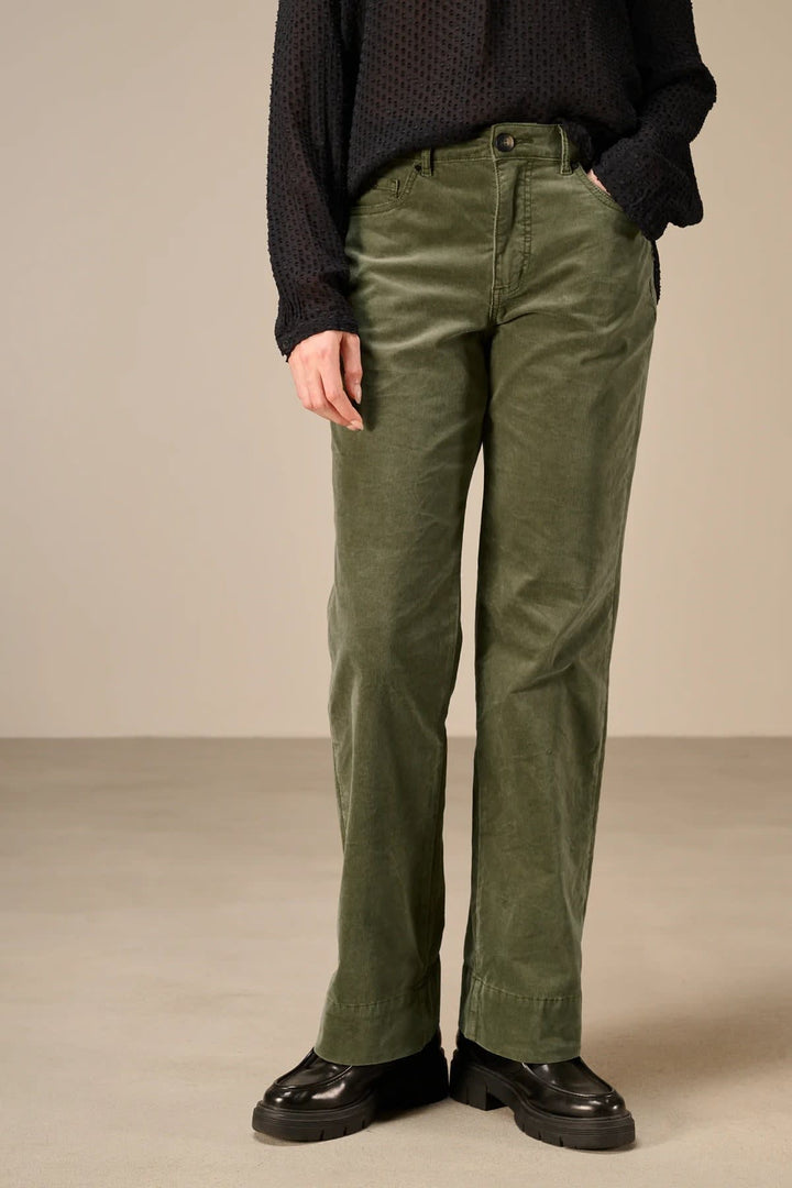 Pantalon en velours côtelé à jambe droite pour femme Nile