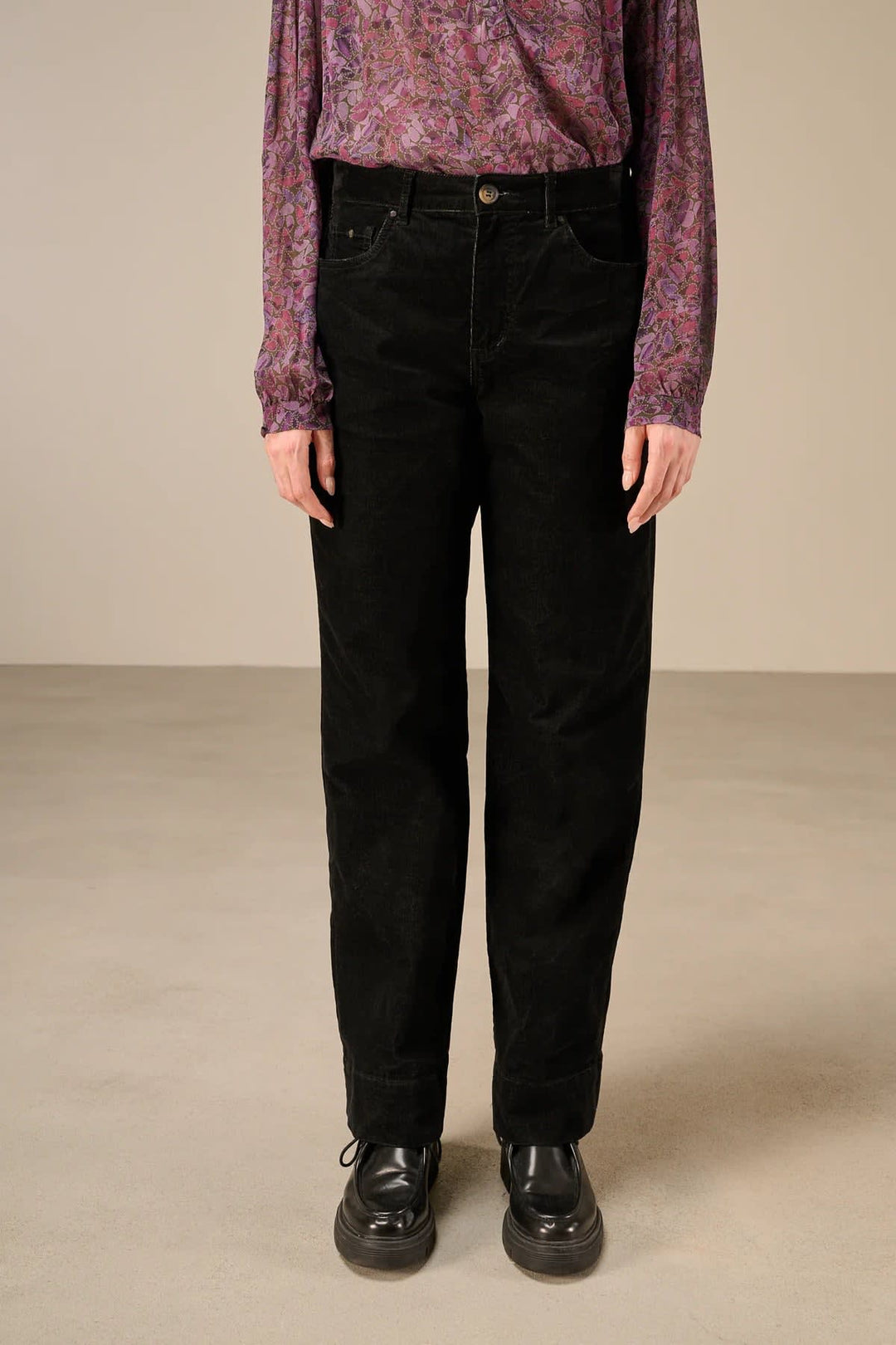 Pantalon en velours côtelé à jambe droite pour femme Nile