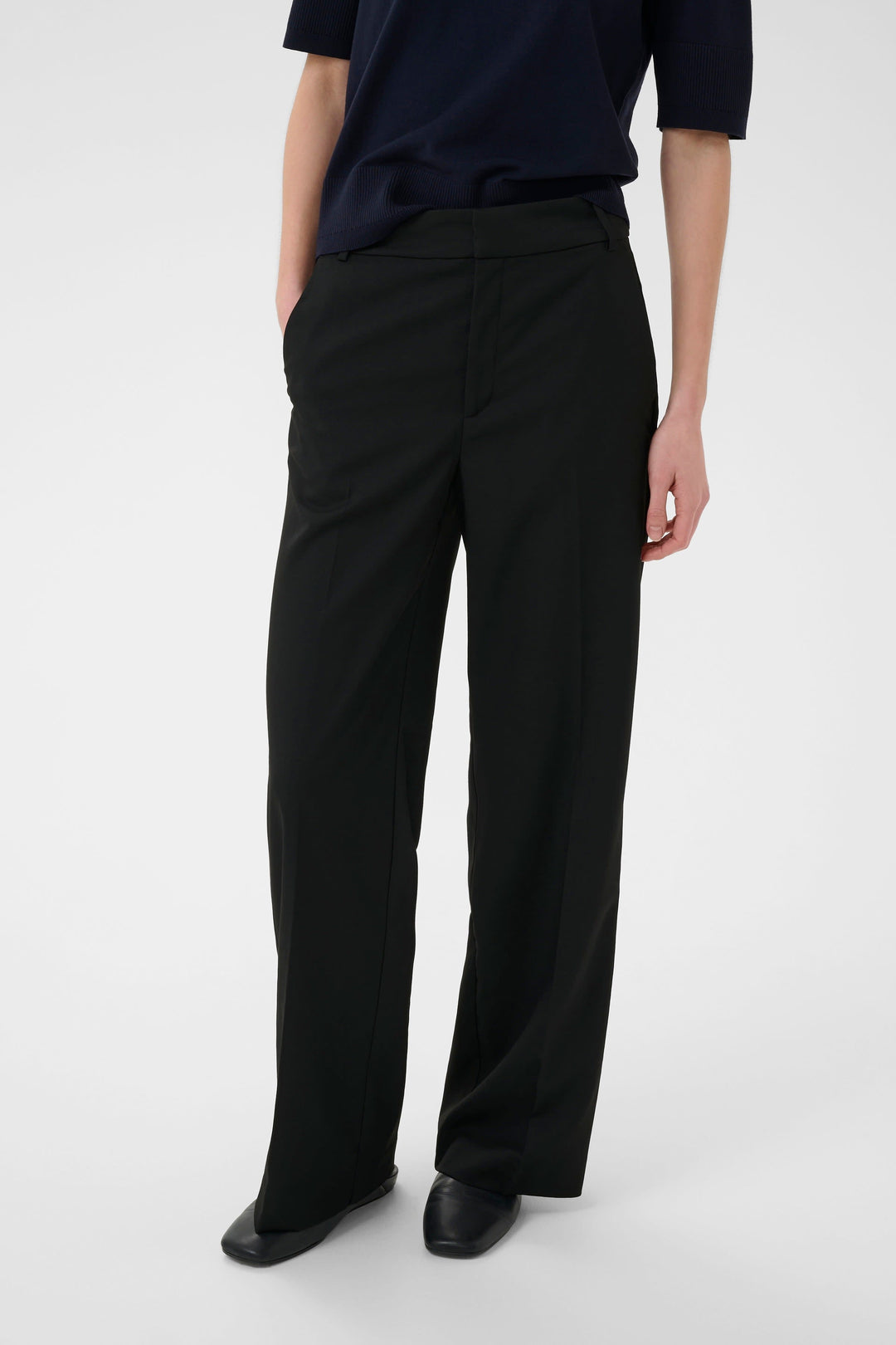 Pantalon habillé Cadie à jambe large vue de face pour femme Inwear