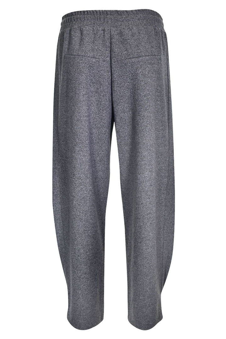 Pantalon moderne coupe mom vue de face pour femme kennys