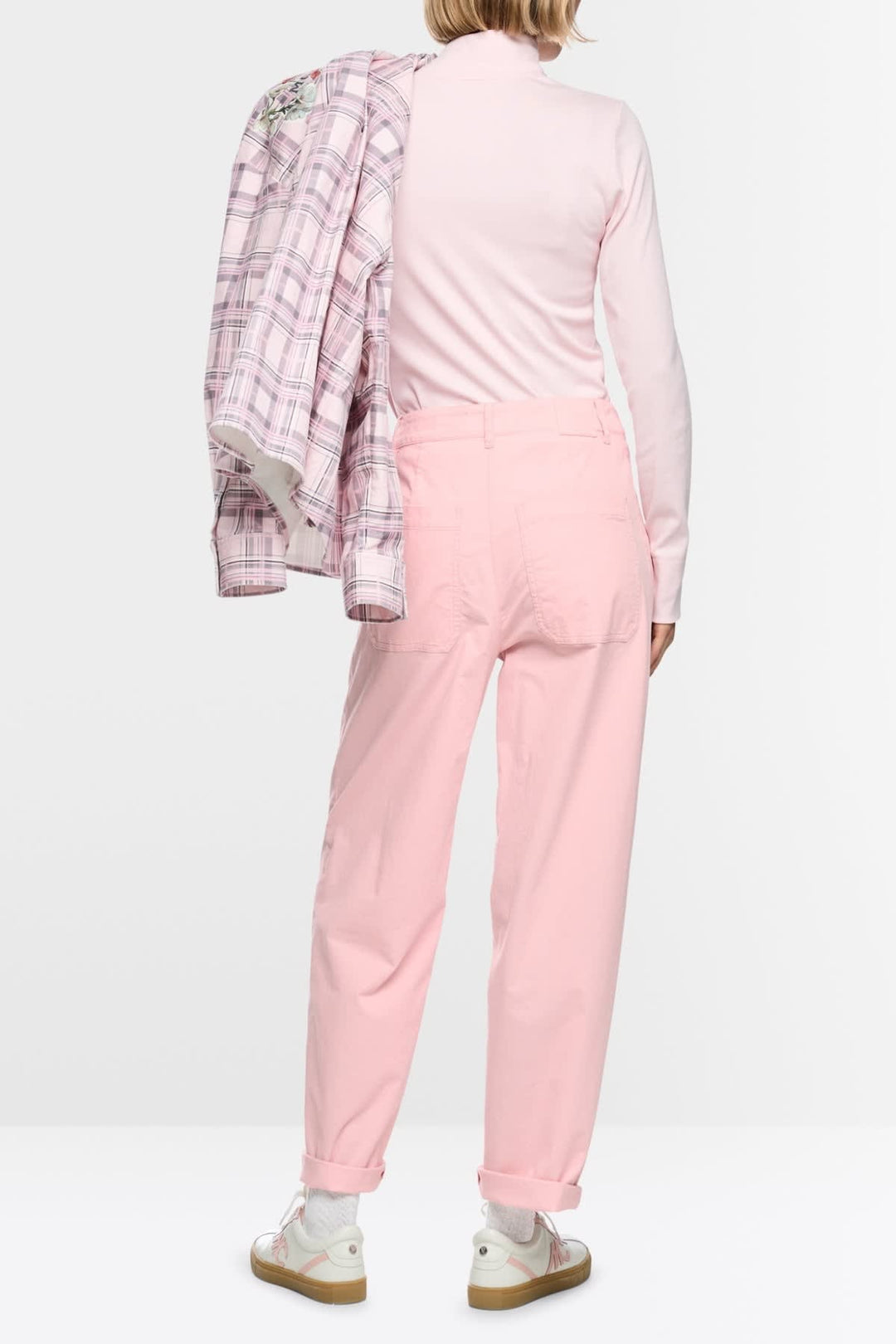 Pantalon RUMA marron en velours côtelé à coupe décontractée vue de face pour femme Marc Cain
