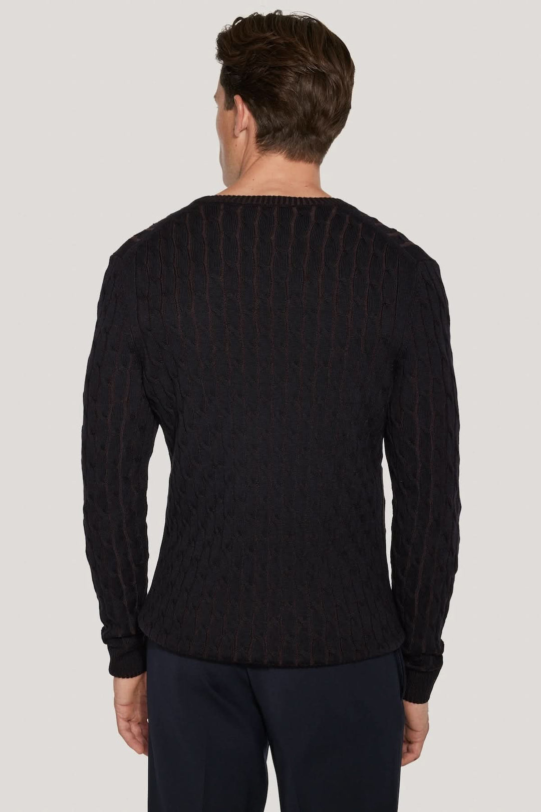 Pull ras du cou torsadé en laine mérinos vanisée