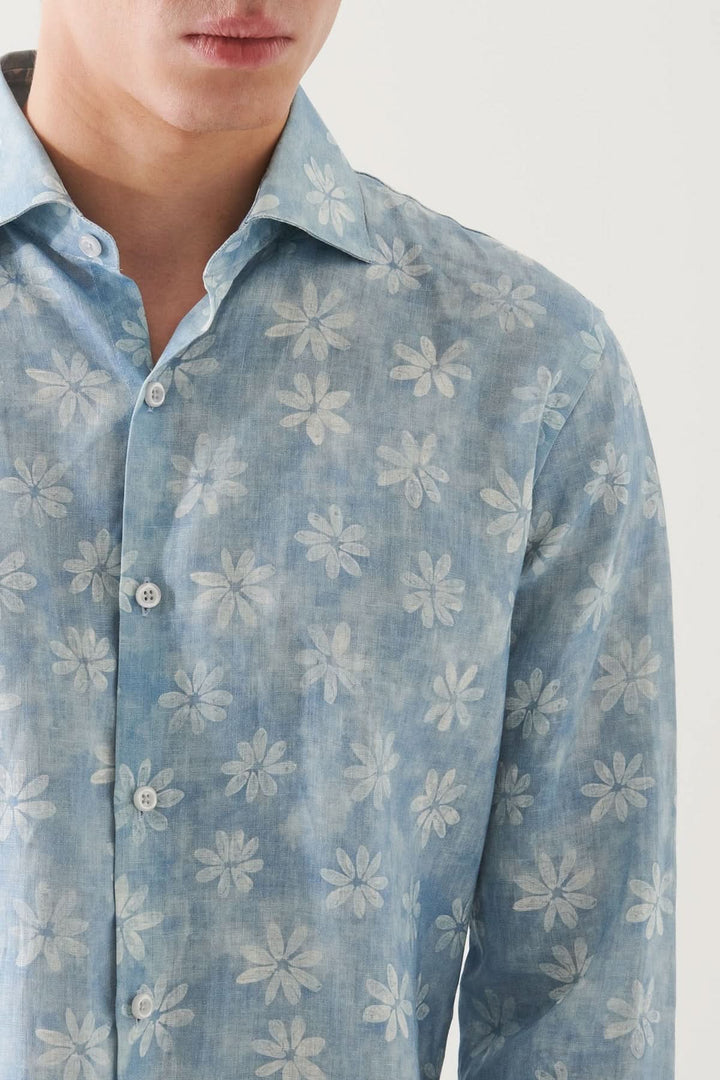 Chemise en lin à motif floral