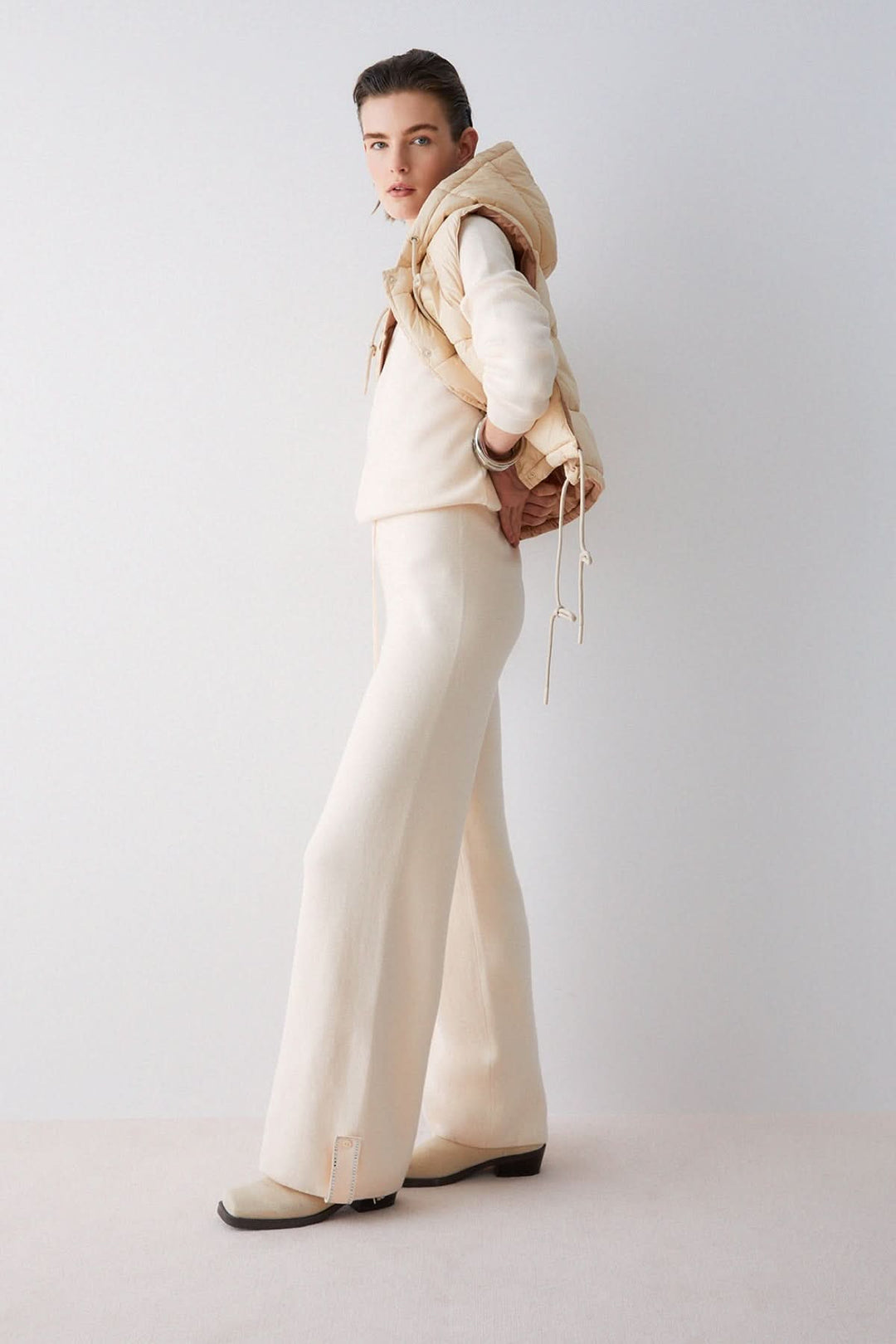 Wide-leg knit jogging pants