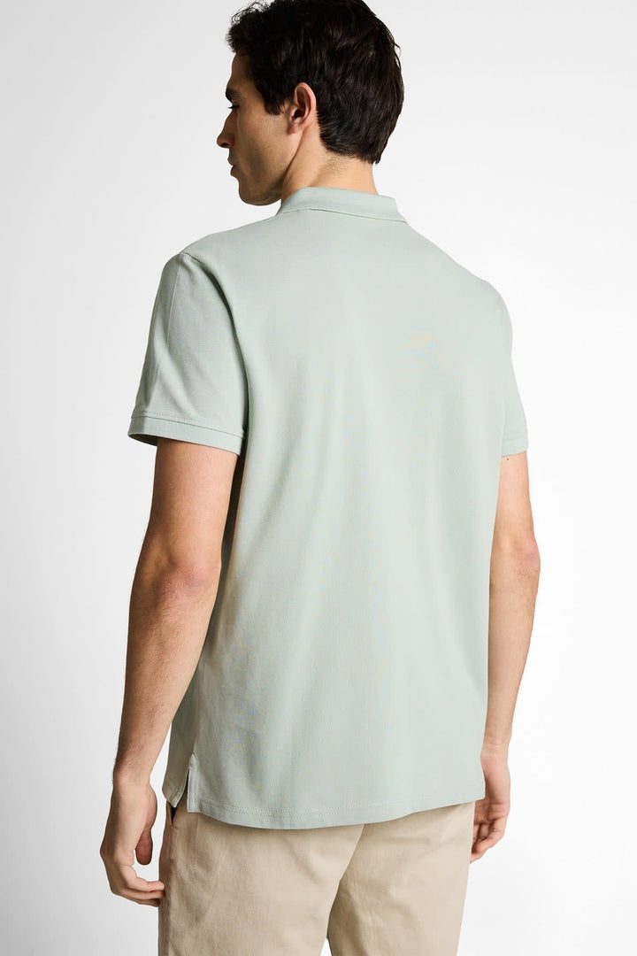 Vue de face polo Tom Tailor pour homme blanc avec logo, col côtelé - Valérie Simon