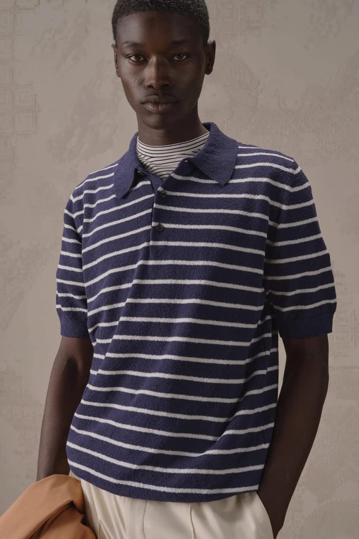 Front view of a blue and white Circolo men&