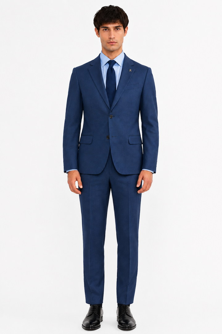 Textured suit made of stretch wool