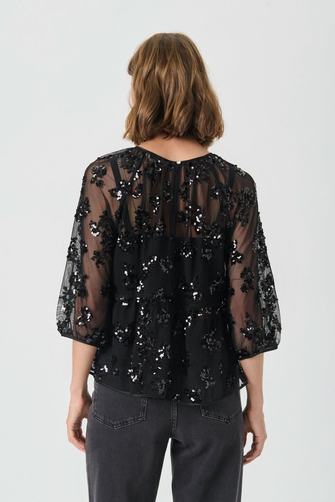 Vivan blouse with floral sequins