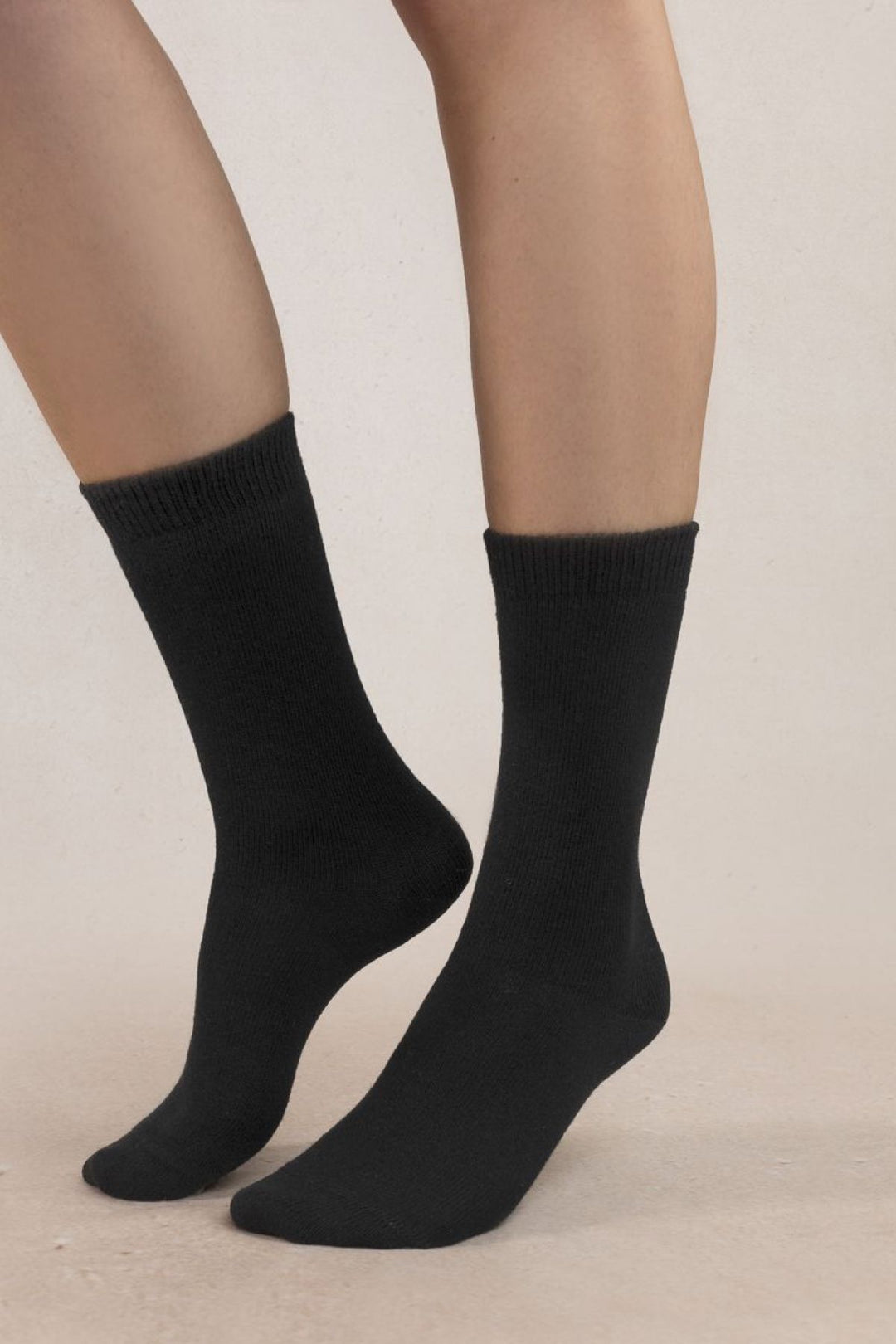 Plain cashmere socks