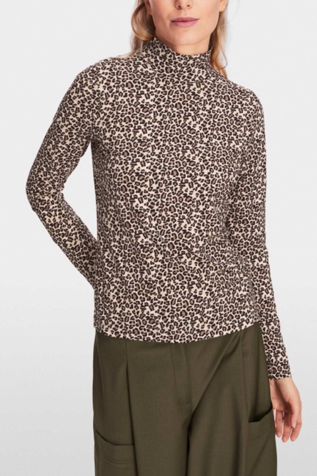 Leopard print turtleneck