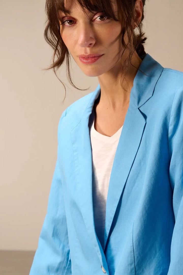 Lightweight jacket, Fit on the right