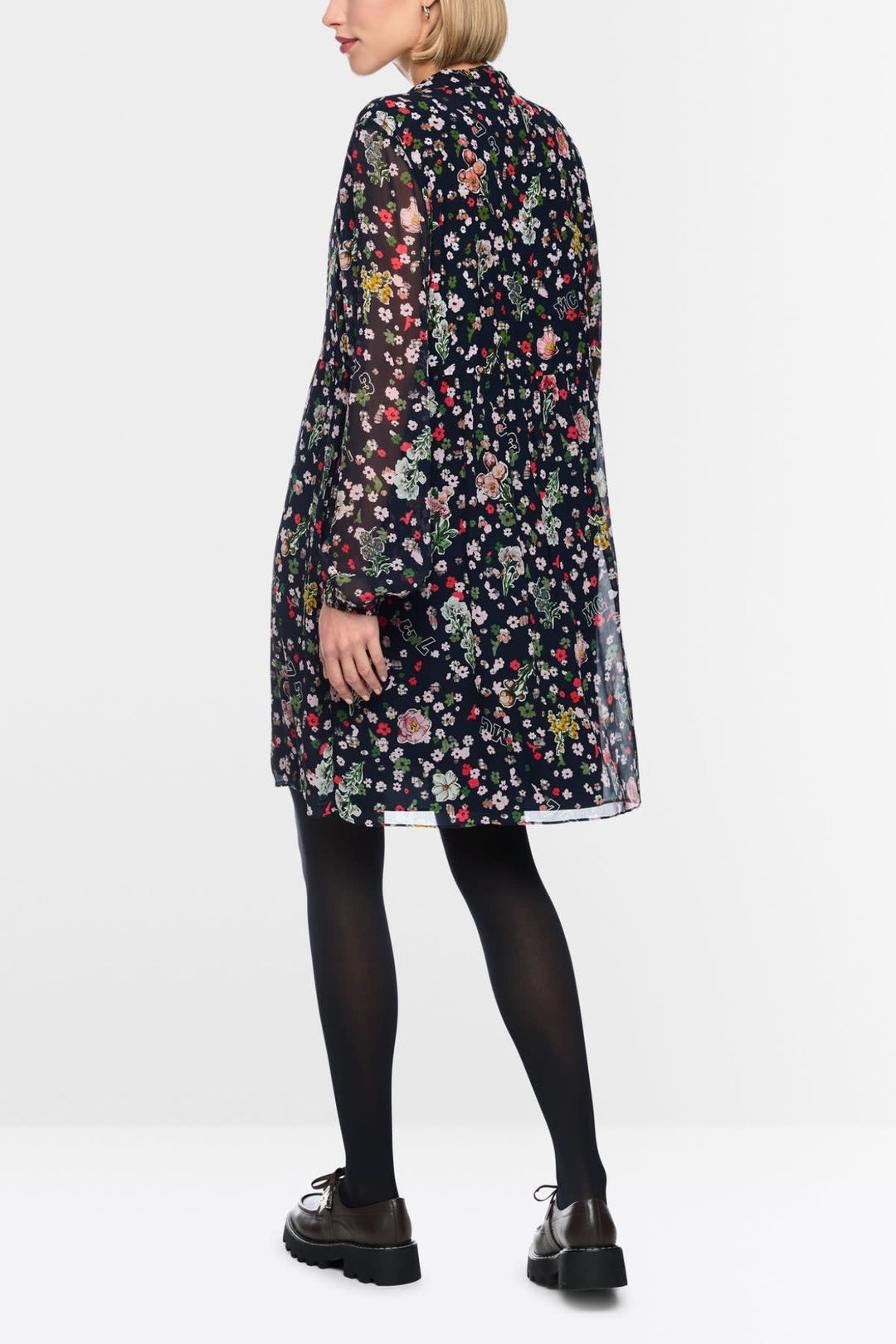 Robe courte fluide à imprimé floral vue de face pour femme Marc Cain