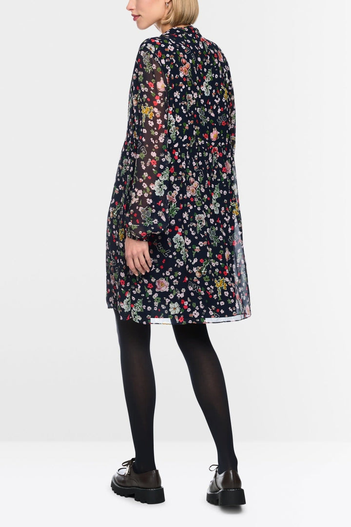 Robe courte fluide à imprimé floral vue de face pour femme Marc Cain