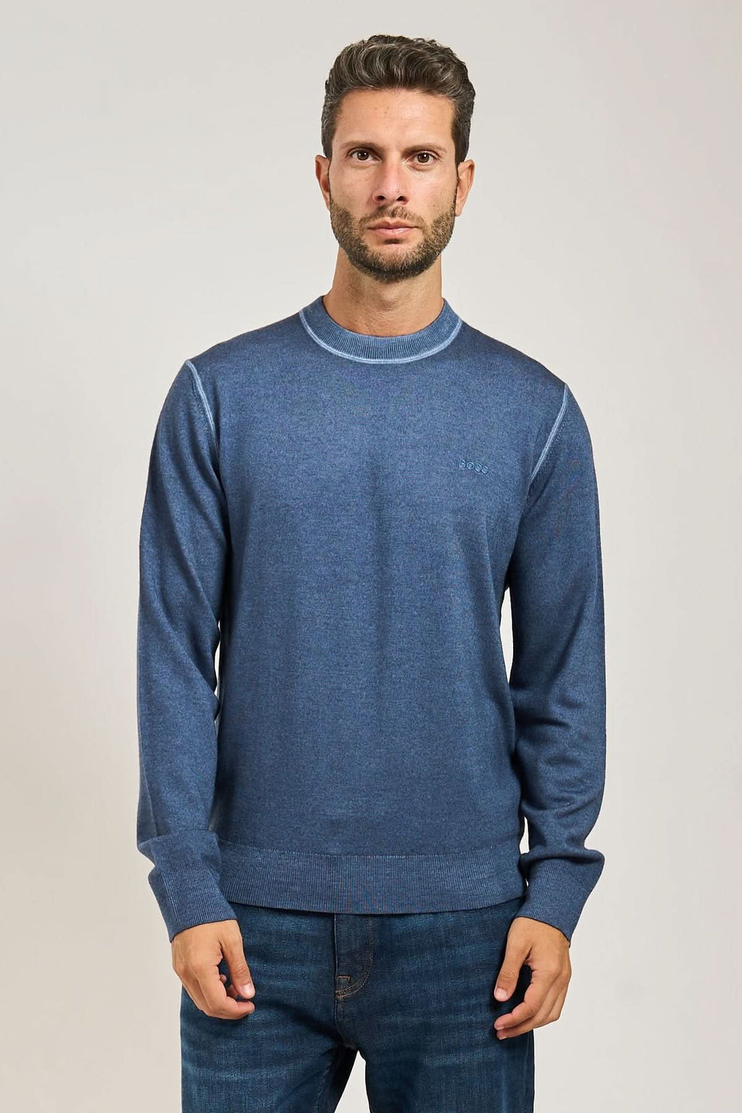 Virgin wool sweater with round neck